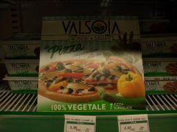 valsoia pizza vegetale (con queso vegano) en Corte Ingles/vegane Pizza von Valsoia bei Corte Ingles im Zentrum/Update 2013: Valsoia Pizza features in the Movie Cheyenne - This must be the place!/