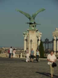 Budapest/Eagle in front of Varszinhaz (top of funicular) 2