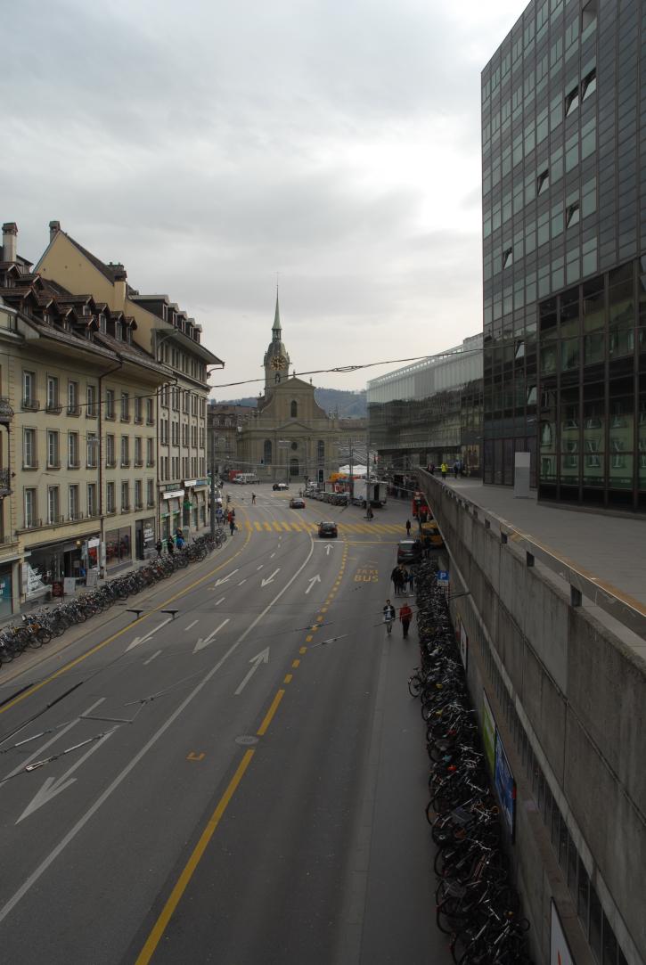 Heiliggeistkirche vom Bahnhof aus/Geohack: /Bern/Berne Schweiz/Switzerland)