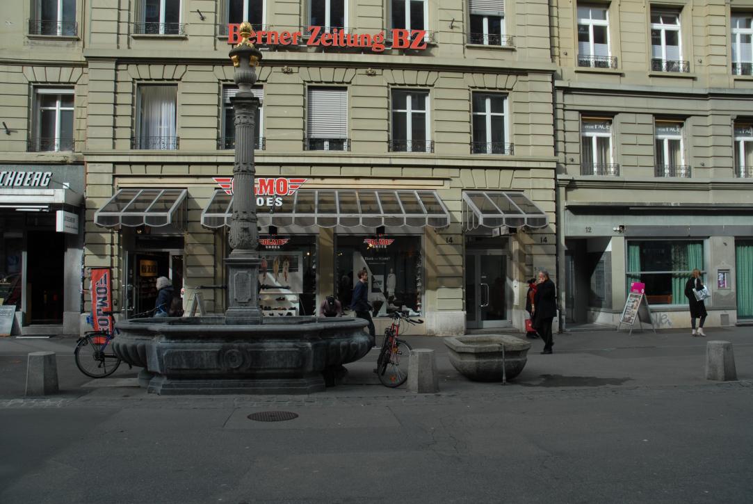 Nicht identifizierter Brunnen in der Zeughausgasse/Geohack: /Bern/Berne Schweiz/Switzerland)