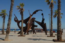 Barceloneta: Homenatge a la natació/Alfredo Lanz 