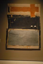 Museu Nacional d'Art de Catalunya:/Antoni Tàpies: Matèria-metall (1993)