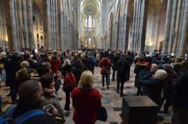 inside St. Vitus Cathedral/Katedrála Sv. Víta 