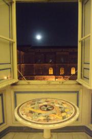 Musei Vaticani: Table in the Pinacoteca/Moonlight