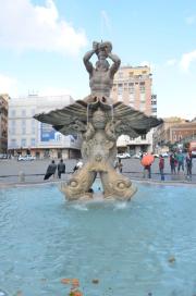 Fontana del Tritone/Battistini