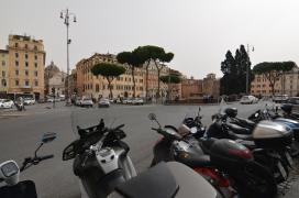 Largo di Torre argentina/Campus Martius/remains of four roman temples and pompei theater/