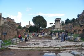 Tempio del divo Giulio - Cesar's Temple