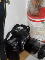cheap glass/Nikon Glasscherben (Flaschenboden) cheap glass/Nikon Glasscherben (Flaschenboden)