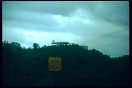 Nicaragua 1992/avion somozista tirado (?)/shot Somoza plane/abgeschossenes Flugzeug der somozistischen Truppen/