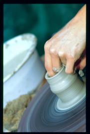 Oesterreich-Reise Juli 1991/Freilichtmuseum oesterreichischer Hoefe Stuebing/Open Air Museum of Austrian Farmyards/Granges/beim Toepfern/pottery work