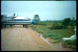 Nicaragua 1992/aterrizaje con danos/bruchlandung