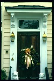 USA Weihnachten 1993/1994/Charleston SC Christmas Doors/Rainbow Road