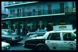 USA Weihnachten 1993/1994/New Orleans, LA/Christmas Decorated Bourbon Street