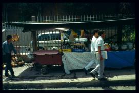 El Salvador 1995/ventas frente al teatro nacional 4