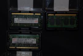 3 x 512 MB PC2-5300 DDR2 SODIMMs hynix
